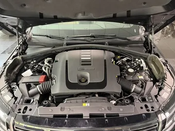 Car image 32