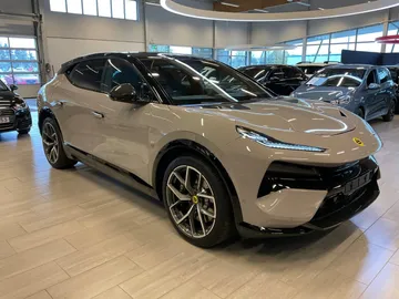 Car image 2