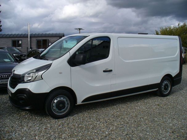 Renault Trafic DCi 120 88 kW image number 3