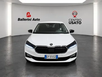 Car image 3