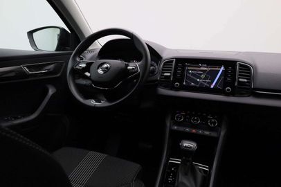 Car image 26