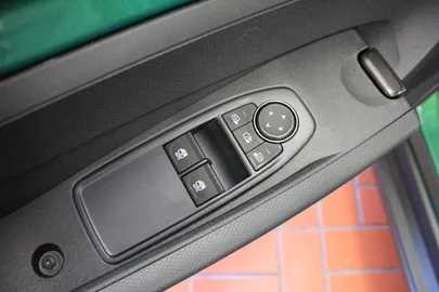 Car image 42