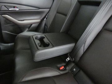 Car image 37