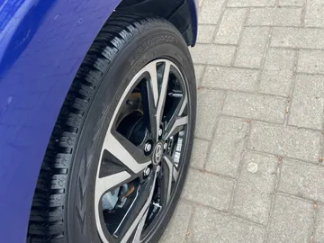 Car image 29