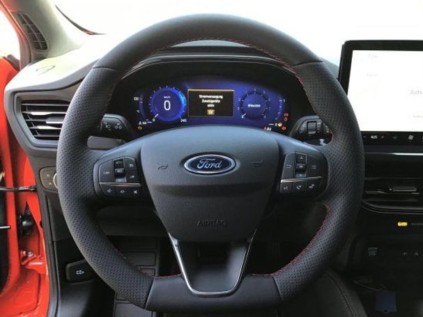 Ford Focus 1.0 EcoBoost Hybrid 114 kW image number 8