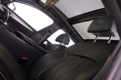 Car image 37