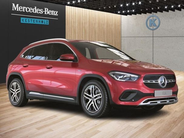 Mercedes-Benz GLA 250 e 160 kW image number 2