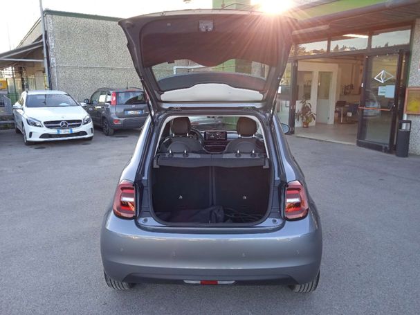 Fiat 500 e 70 kW image number 9