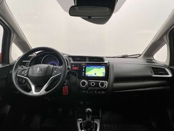 Car image 28