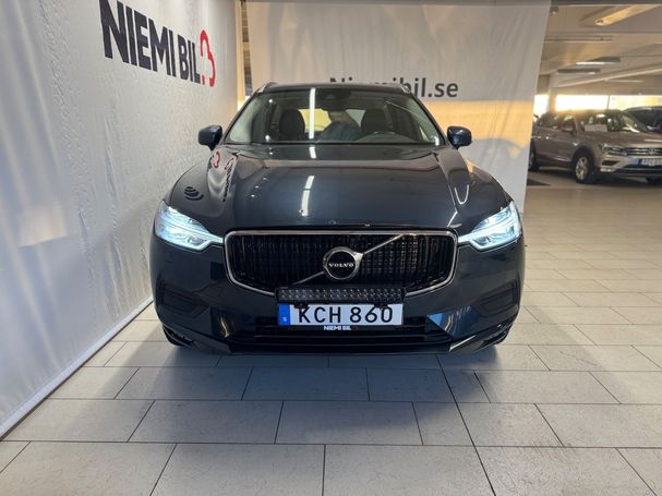 Volvo XC60 D4 AWD Momentum 140 kW image number 3