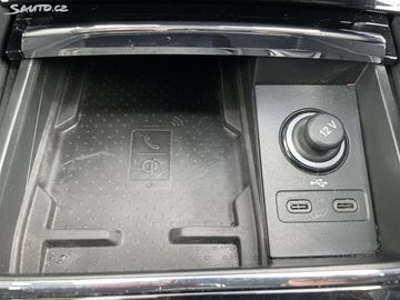 Car image 27