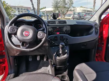 Car image 15