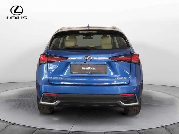 Lexus NX 300 h 145 kW image number 4