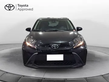 Car image 3
