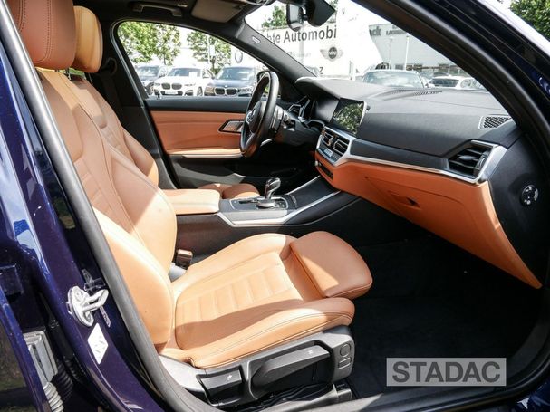 BMW 330 e Luxury Line 215 kW image number 7