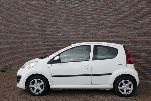 Peugeot 107 50 kW image number 4