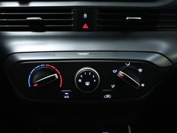 Car image 38