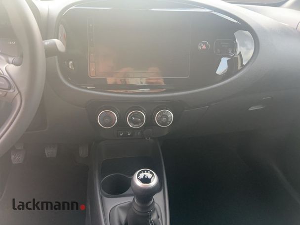 Toyota Aygo X 1.0 53 kW image number 11