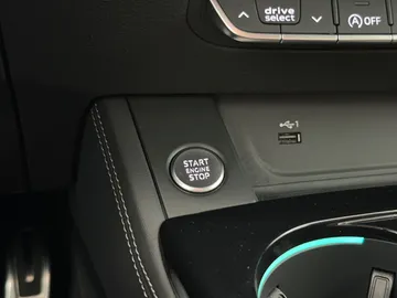 Car image 43