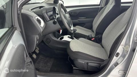 Car image 20