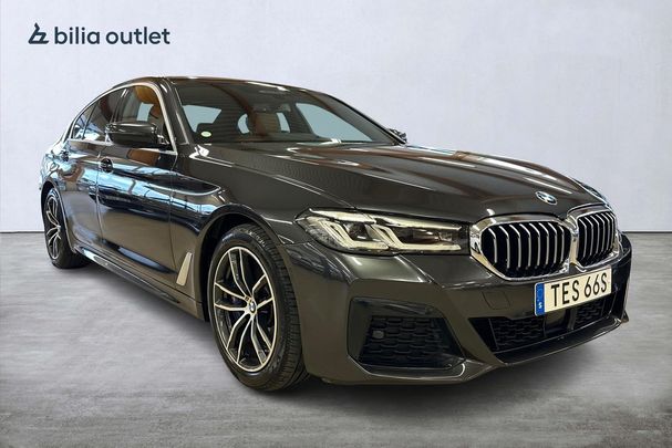 BMW 530d M Sport Edition xDrive 210 kW image number 2