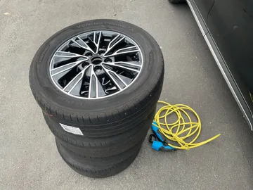 Car image 31