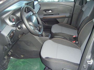 Car image 8