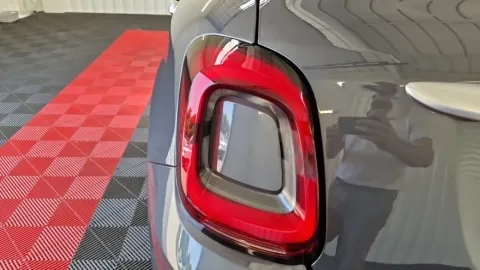 Car image 35