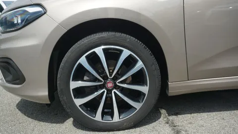 Car image 34
