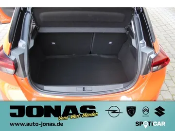 Car image 19
