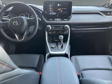 Car image 11