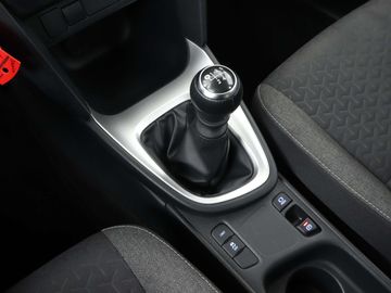 Car image 12