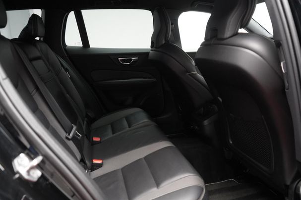 Volvo V60 D4 Geartronic R-Design 140 kW image number 7