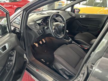 Car image 8