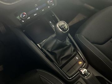 Car image 23