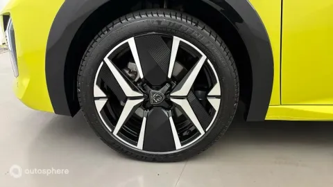 Car image 20