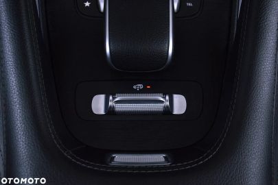 Car image 35