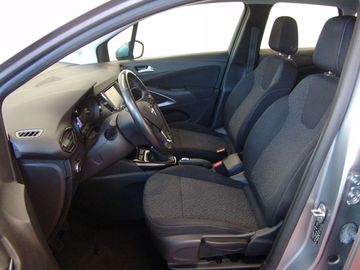 Car image 12