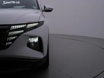 Car image 29