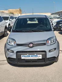 Car image 3