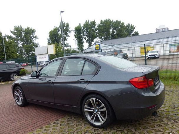 BMW 320i 135 kW image number 5