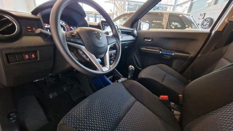 Car image 12