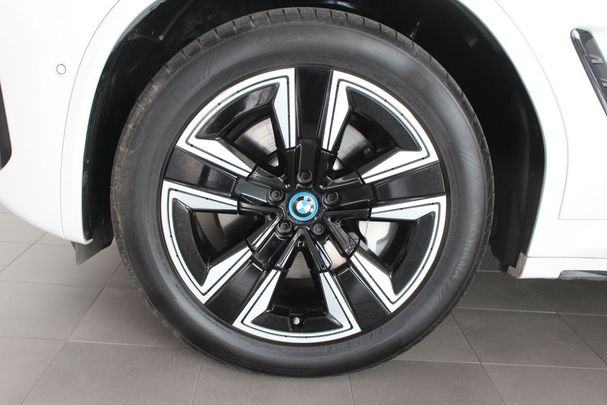 BMW iX3 M Sport 210 kW image number 5