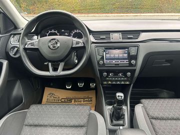 Car image 15