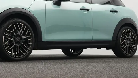Car image 22