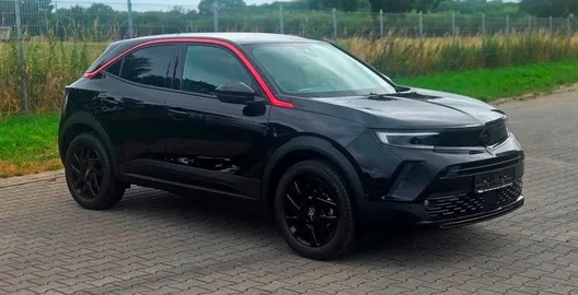 Car image 2