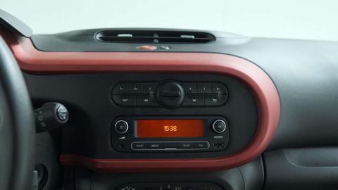 Car image 37