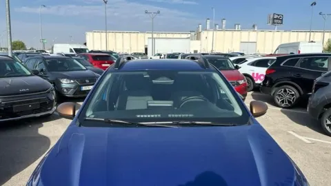 Car image 25