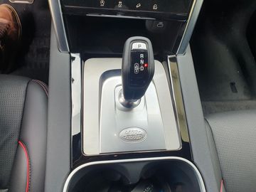 Car image 10