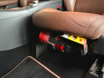 Car image 35